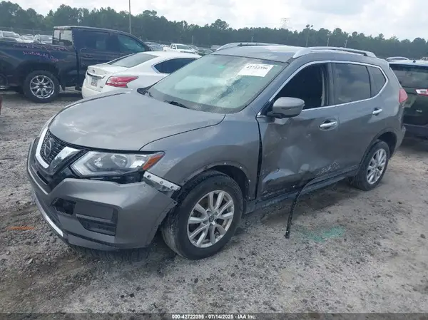 KNMAT2MT5JP517198 2018 NISSAN ROGUE - Image 2