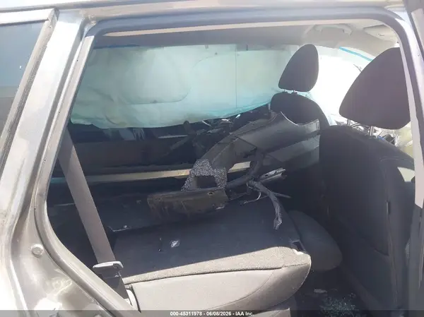 KNMAT2MT5JP517976 2018 NISSAN ROGUE - Image 8