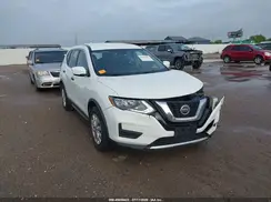 KNMAT2MT5JP521011 2018 NISSAN ROGUE
