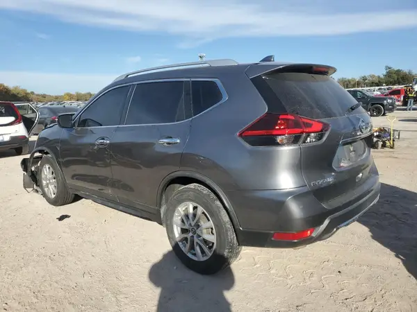 KNMAT2MT5JP523129 2018 NISSAN ROGUE - Image 2