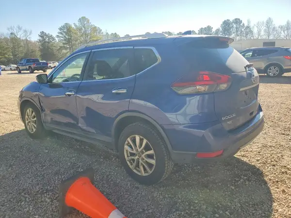 KNMAT2MT5JP526774 2018 NISSAN ROGUE - Image 2