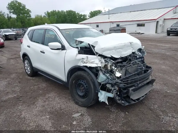 KNMAT2MT5JP528279 2018 NISSAN ROGUE - Image 1