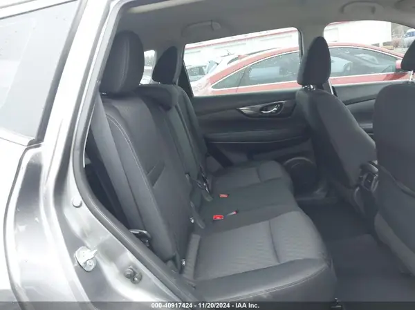 KNMAT2MT5JP530582 2018 NISSAN ROGUE - Image 8
