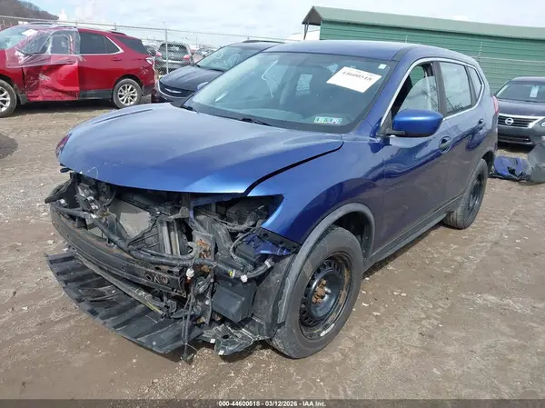 KNMAT2MT5JP530985 2018 NISSAN ROGUE - Image 2