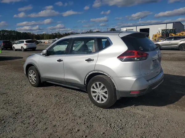 KNMAT2MT5JP531439 2018 NISSAN ROGUE - Image 2