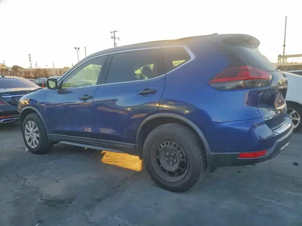 KNMAT2MT5JP534051 2018 NISSAN ROGUE - Image 2