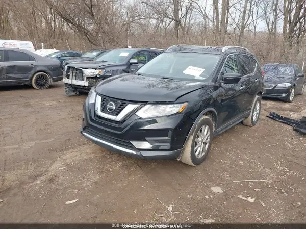 KNMAT2MT5JP535989 2018 NISSAN ROGUE - Image 2