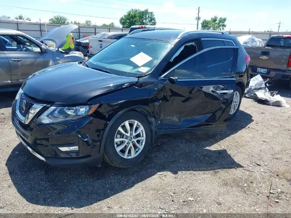 KNMAT2MT5JP539914 2018 NISSAN ROGUE - Image 2