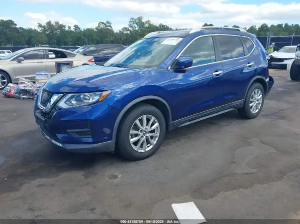 KNMAT2MT5JP540125 2018 NISSAN ROGUE - Image 2