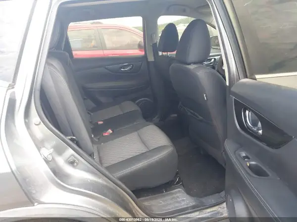 KNMAT2MT5JP541372 2018 NISSAN ROGUE - Image 8