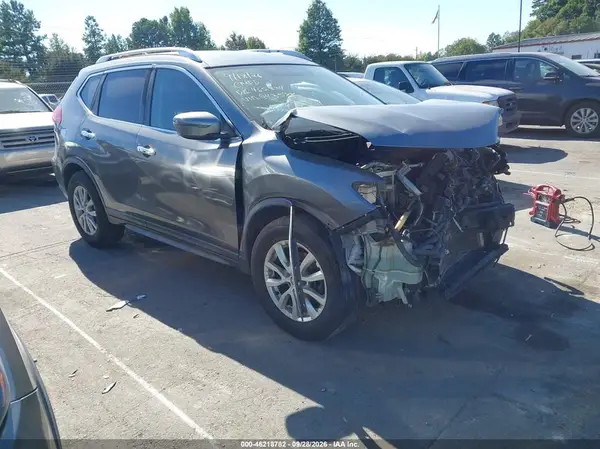 KNMAT2MT5JP543588 2018 NISSAN ROGUE - Image 1