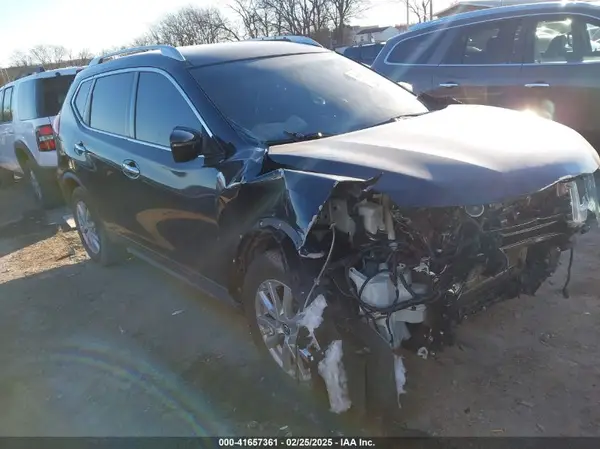 KNMAT2MT5JP545972 2018 NISSAN ROGUE - Image 1