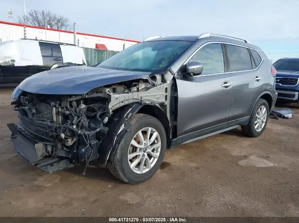 KNMAT2MT5JP550847 2018 NISSAN ROGUE - Image 2