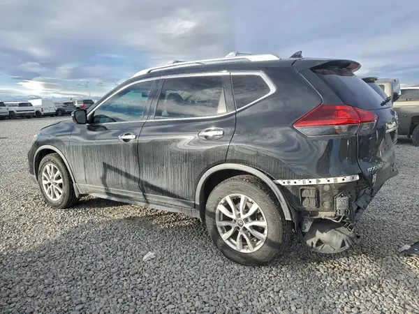 KNMAT2MT5JP551108 2018 NISSAN ROGUE - Image 2