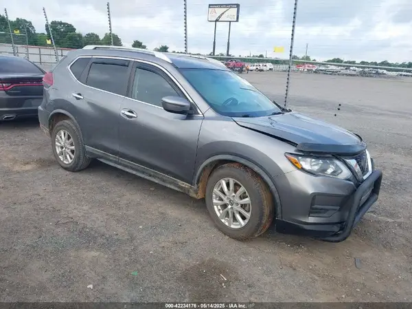 KNMAT2MT5JP551285 2018 NISSAN ROGUE - Image 1