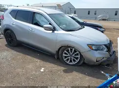 KNMAT2MT5JP553649 2018 NISSAN ROGUE