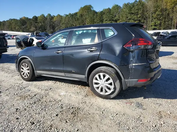 KNMAT2MT5JP557698 2018 NISSAN ROGUE - Image 2