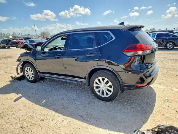 KNMAT2MT5JP561556 2018 NISSAN ROGUE - Image 2
