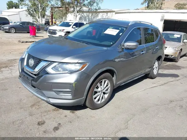 KNMAT2MT5JP562920 2018 NISSAN ROGUE - Image 2