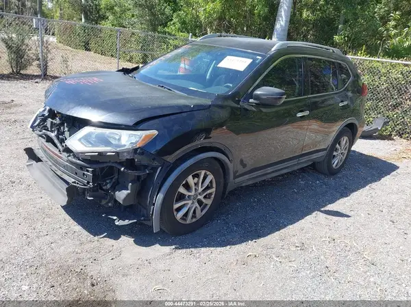 KNMAT2MT5JP563436 2018 NISSAN ROGUE - Image 2