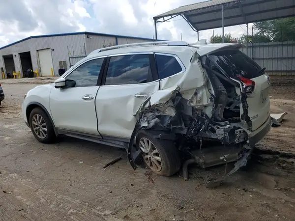 KNMAT2MT5JP563758 2018 NISSAN ROGUE - Image 2