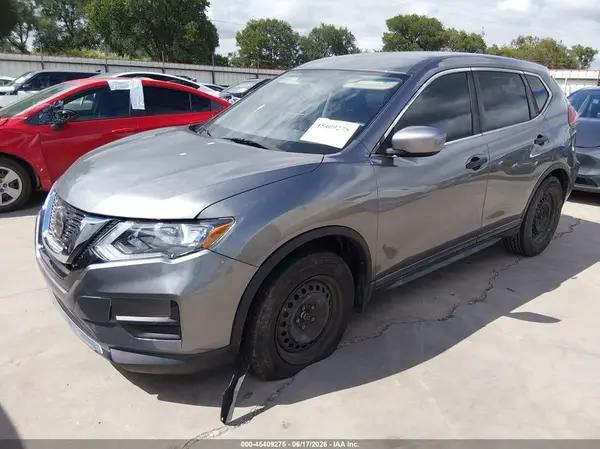KNMAT2MT5JP563761 2018 NISSAN ROGUE - Image 2