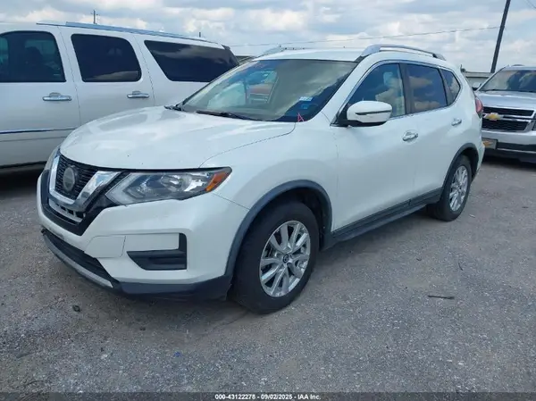 KNMAT2MT5JP567387 2018 NISSAN ROGUE - Image 2