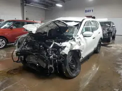 KNMAT2MT5JP569155 2018 NISSAN ROGUE
