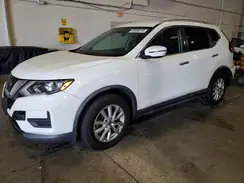 KNMAT2MT5JP572668 2018 NISSAN ROGUE