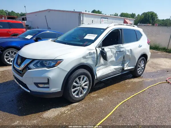 KNMAT2MT5JP577188 2018 NISSAN ROGUE - Image 2