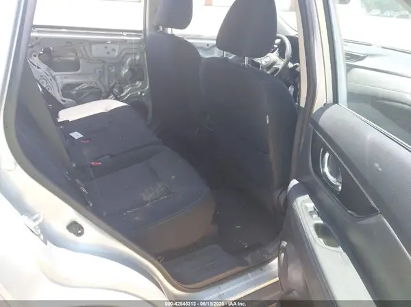 KNMAT2MT5JP579295 2018 NISSAN ROGUE - Image 8