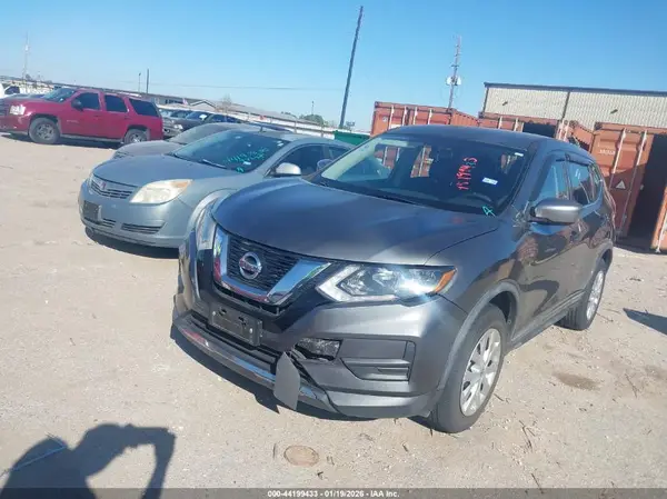 KNMAT2MT5JP581614 2018 NISSAN ROGUE - Image 2
