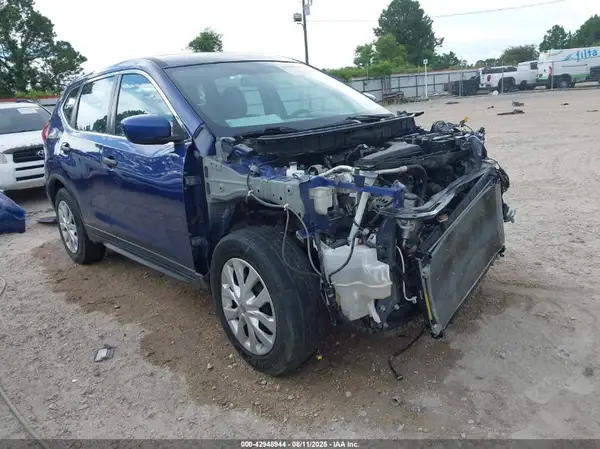 KNMAT2MT5JP581810 2018 NISSAN ROGUE - Image 1