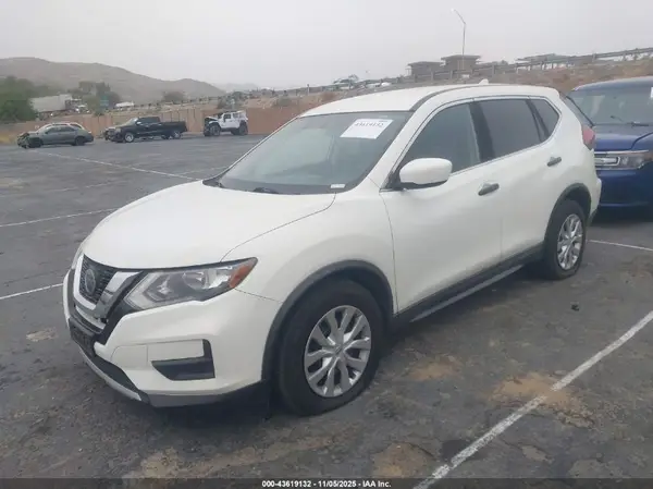 KNMAT2MT5JP583444 2018 NISSAN ROGUE - Image 2