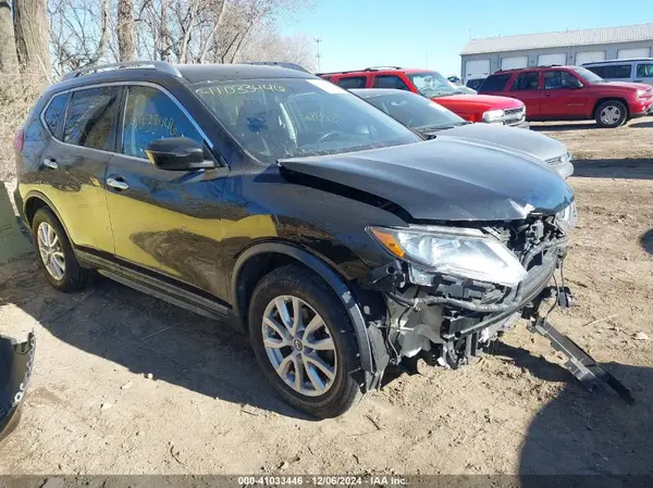 KNMAT2MT5JP584819 2018 NISSAN ROGUE - Image 1