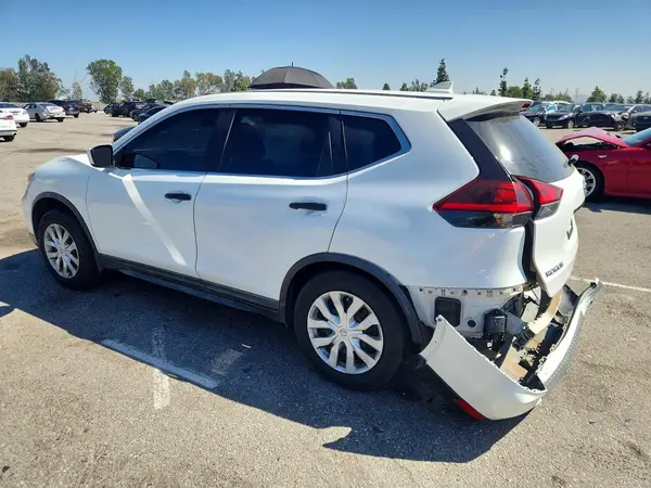 KNMAT2MT5JP587820 2018 NISSAN ROGUE - Image 2