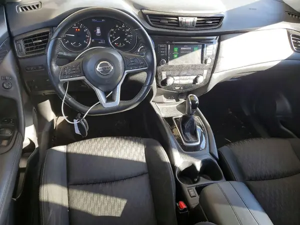 KNMAT2MT5JP587882 2018 NISSAN ROGUE - Image 8