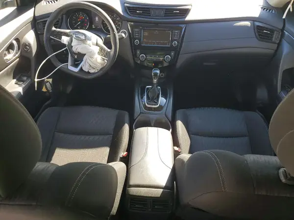 KNMAT2MT5JP589924 2018 NISSAN ROGUE - Image 8