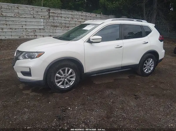 KNMAT2MT5JP593973 2018 NISSAN ROGUE - Image 2