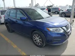 KNMAT2MT5JP594301 2018 NISSAN ROGUE