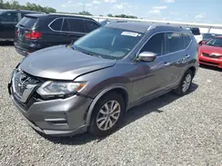 KNMAT2MT5JP596484 2018 NISSAN ROGUE