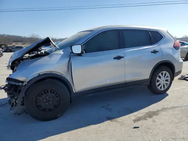 KNMAT2MT5JP602039 2018 NISSAN ROGUE - Image 1