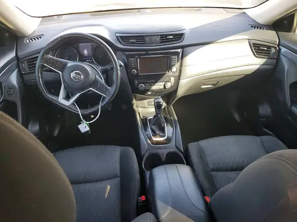 KNMAT2MT5JP603644 2018 NISSAN ROGUE - Image 8