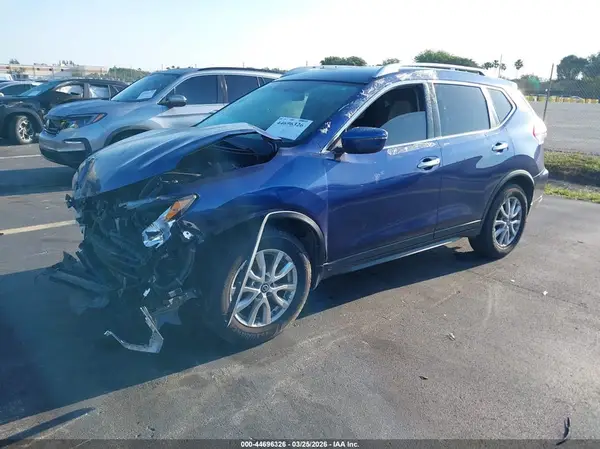 KNMAT2MT5JP608343 2018 NISSAN ROGUE - Image 2