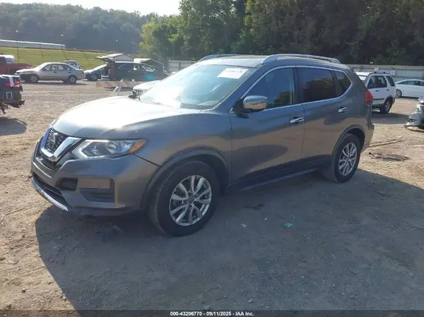KNMAT2MT5JP614627 2018 NISSAN ROGUE - Image 2