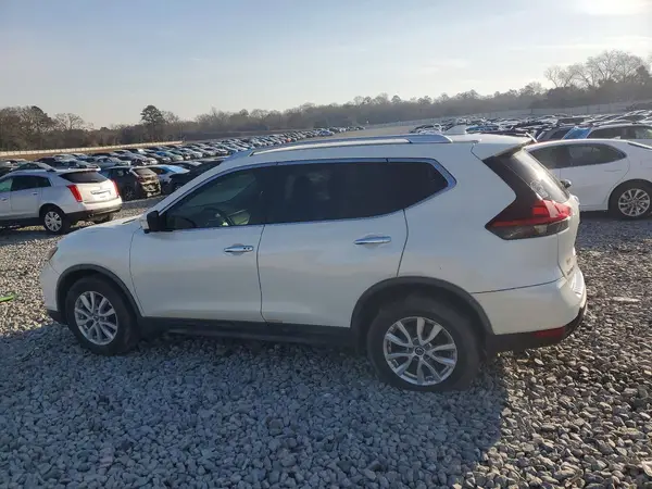 KNMAT2MT5JP618015 2018 NISSAN ROGUE - Image 2