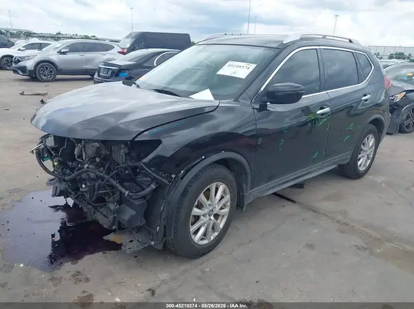 KNMAT2MT5JP621349 2018 NISSAN ROGUE - Image 2
