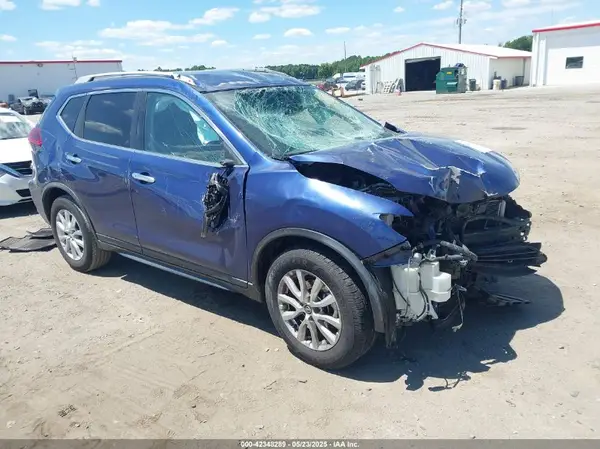 KNMAT2MT5JP622534 2018 NISSAN ROGUE - Image 1