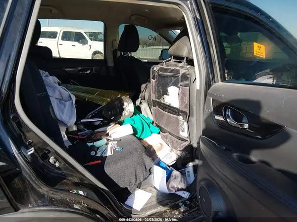 KNMAT2MT5KP501777 2019 NISSAN ROGUE - Image 8