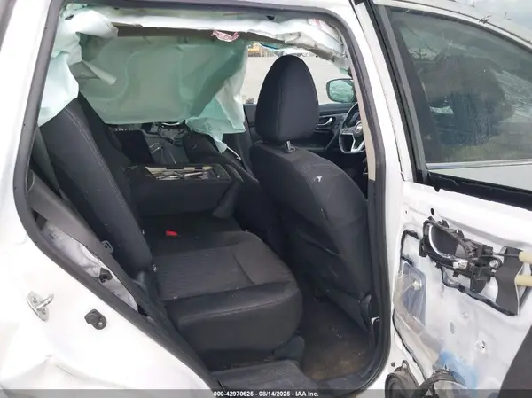 KNMAT2MT5KP502945 2019 NISSAN ROGUE - Image 8